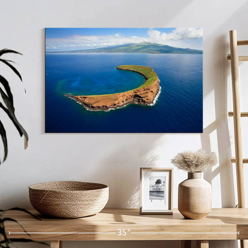 Gillard Molokini Crater Island, H 16 po x l 24 po