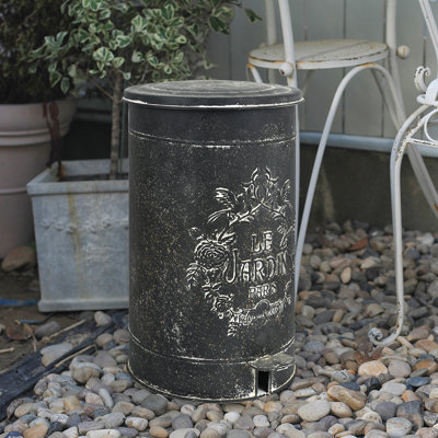 Poubelle à pédale 4,5 gallons en métal avec couvercle et doublure, poubelle rustique en métal noir