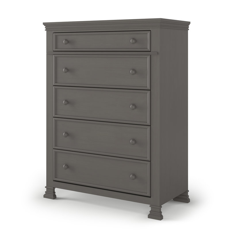 Commode en bois massif à 5 tiroirs de 38 po de large Westgate - entièrement assemblée, Gris