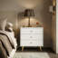 Table de chevet moderne avec finition blanche