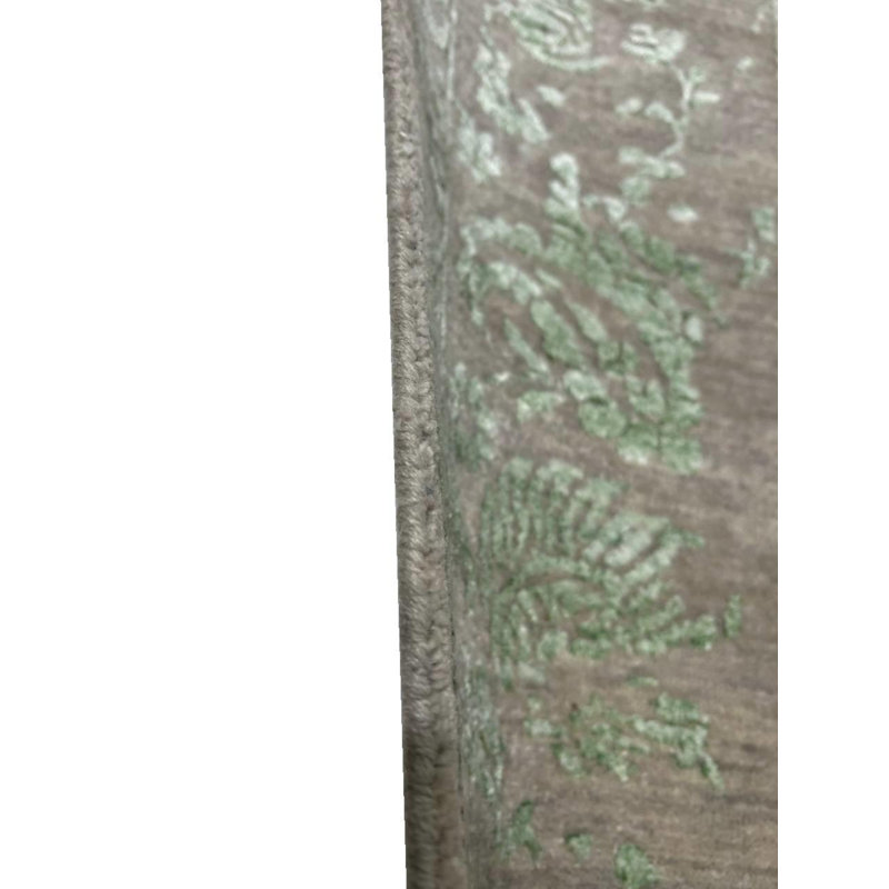 Floral Area Rug in Gray