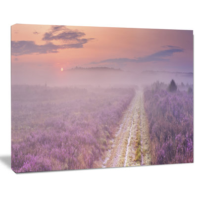 "path through heather" , reproduction de photo sur toile tendue