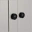 Armoire de cuisine autoportante avec 4 portes, 3 tiroirs, 6 tablettes et 6 supports à vin pour un rangement organisé et une conception élégante-131655807