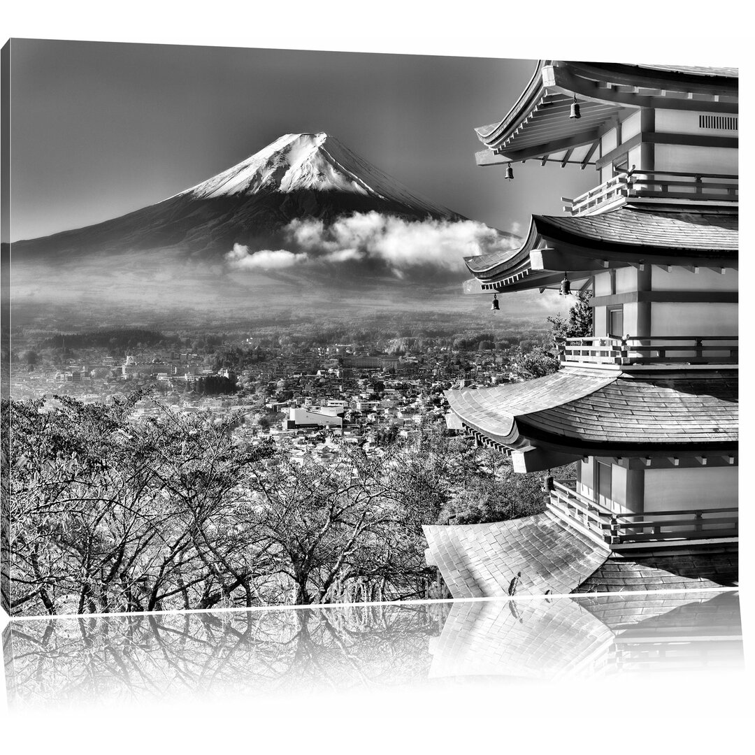 Leinwandbild Tempel am Fudschijama Japan in Monochrom