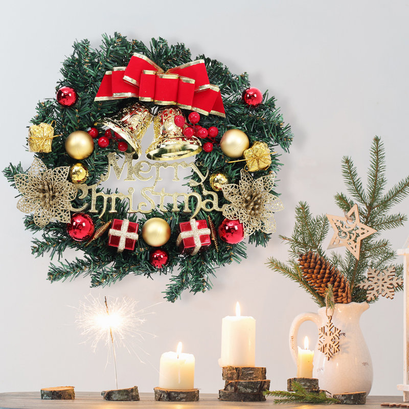 Elegant Christmas Wreath with Mixed Decorations