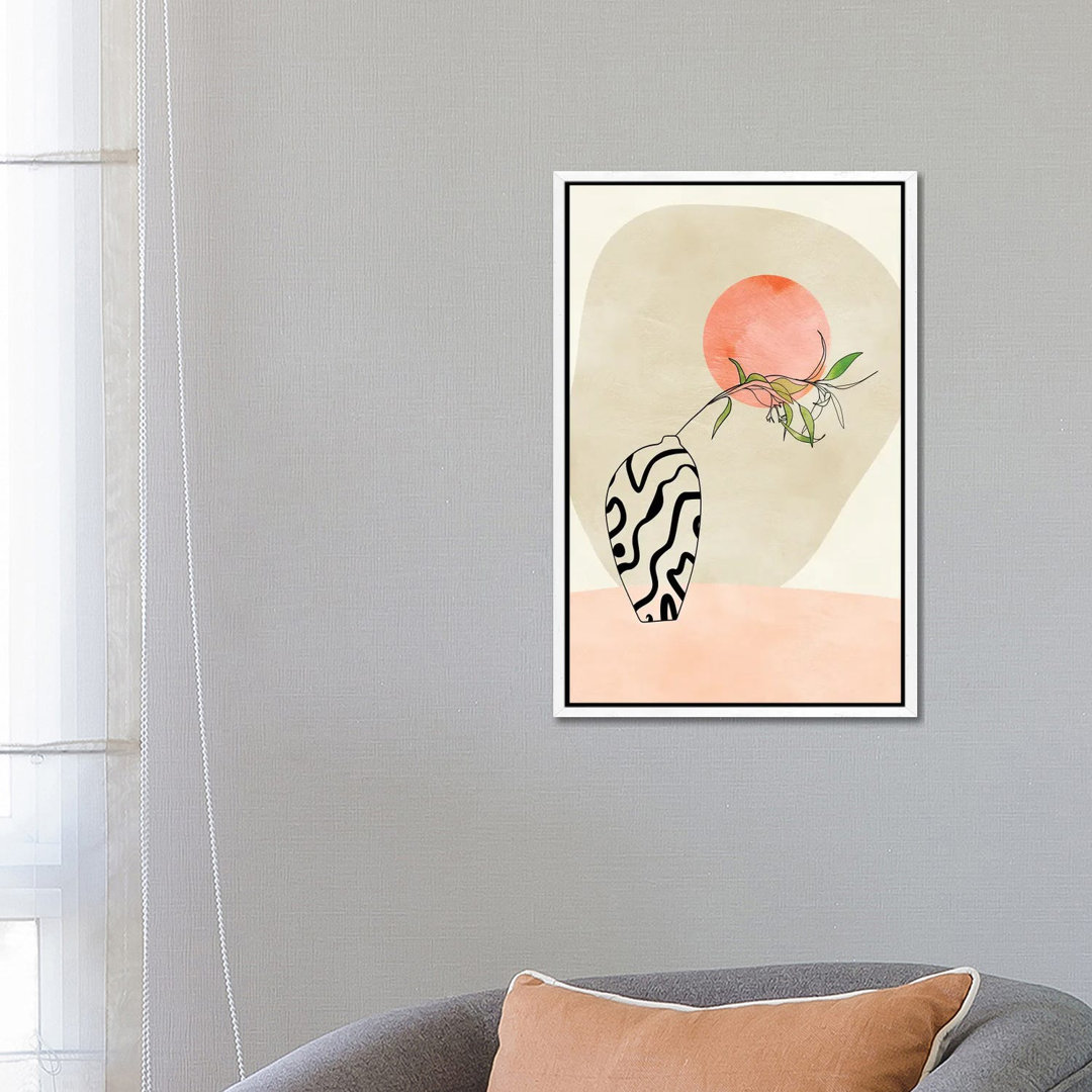 Blumenstilleben mit Mond in Pastell von Ana Rut Bré - Galerie-umwickelte Leinwand Giclée auf Leinwand