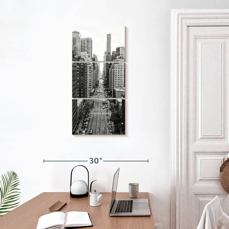 Manhattan Viewpoint, 32" H x 15" W