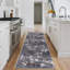 Tapis à motif de feuilles lavable à la machine Tapis antidérapant antidérapant à poils longs à motif botanique doux-129906487-129913521