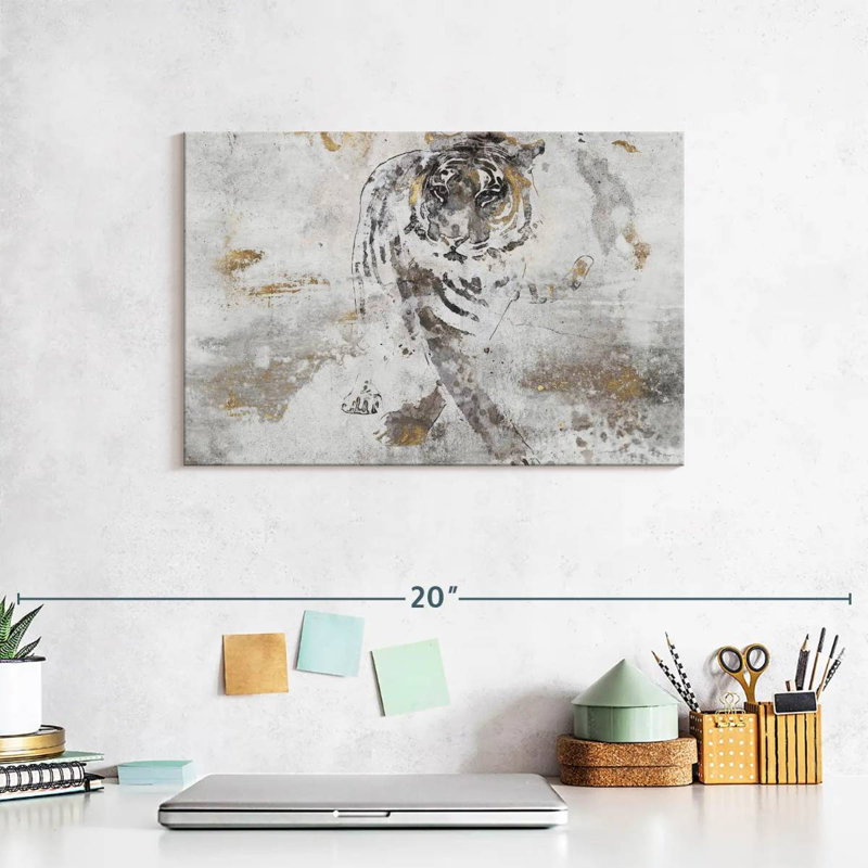 Brampt Tiger's Walk, 8" H x 12" W