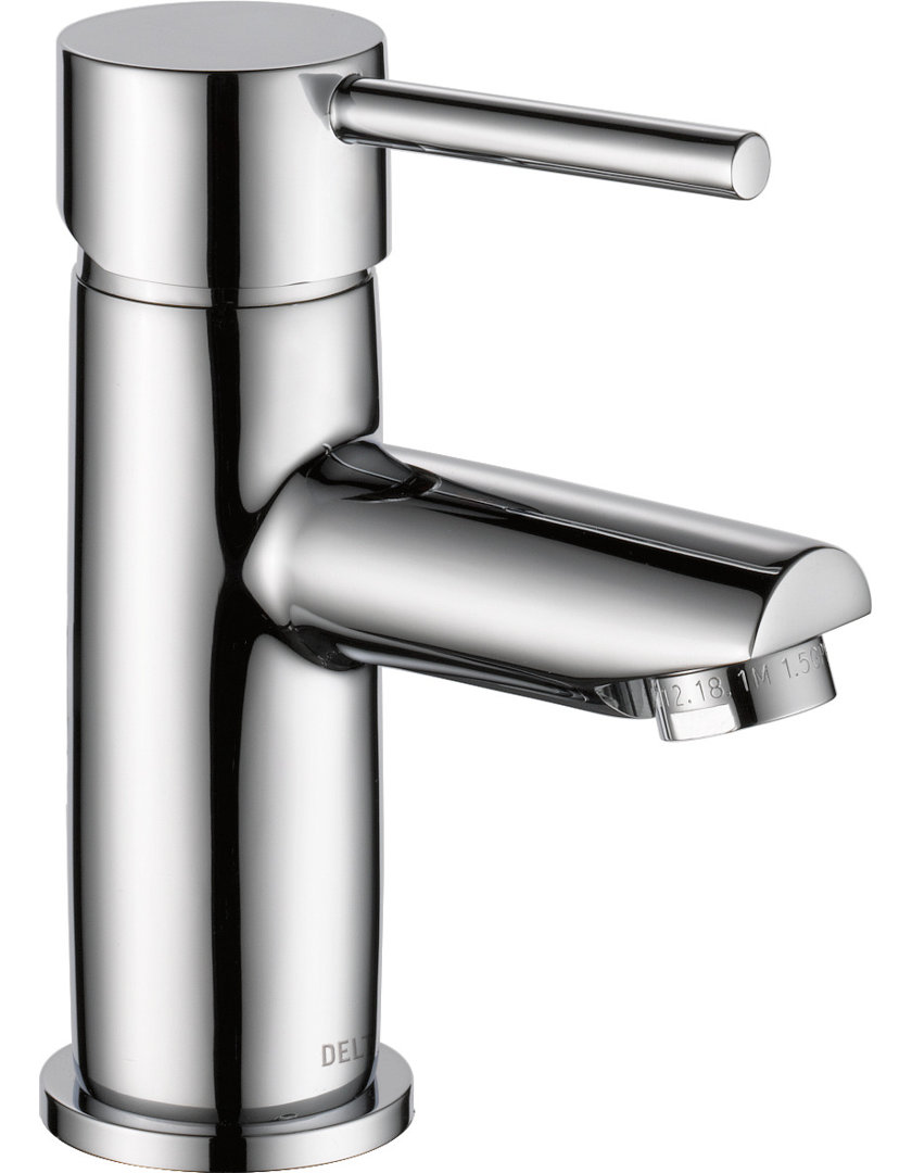 Trinsic Single Hole Bathroom Faucet with Drain Assembly Delta