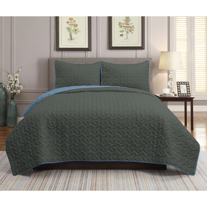 Adriean Polyester Quilt, King Quilt + 2 Shams, Gray