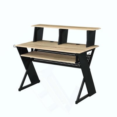 Bureau de studio d'enregistrement de musique avec rangement spacieux et gestion des câbles, parfait pour les créatifs modernes