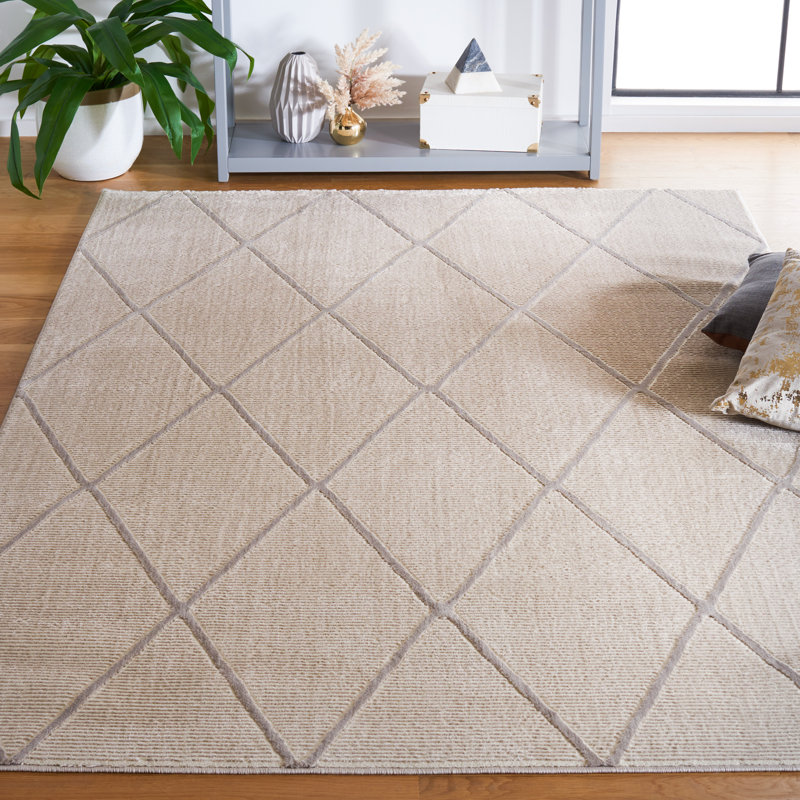 Tapis beige en polyester tissé à la main Jadayah, Rectangle 5 pi 3 po x 7 pi 7 po