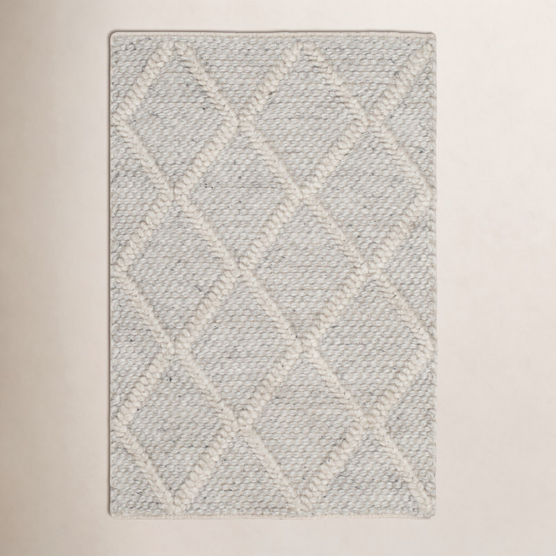 Russo Hand Woven Wool/Viscose Geometric Rug in Silver/Ivory, Rectangle 9' x 12'