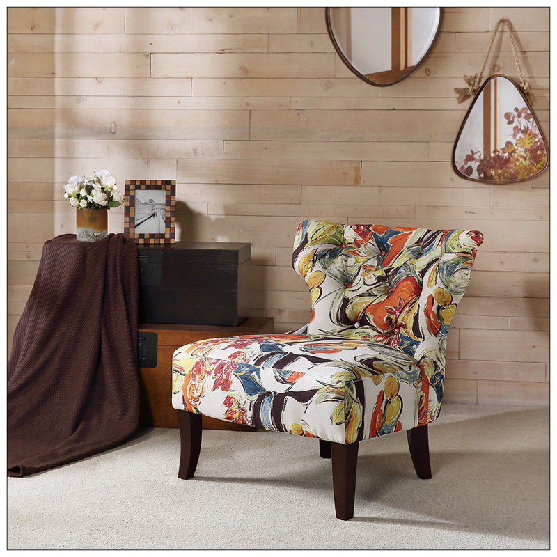 Élégante chaise d'appoint de style campagne moderne avec un design ergonomique et un siège rembourré confortable, parfait pour les repas et la détente