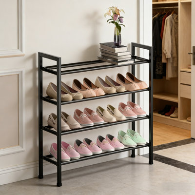 Range-chaussures en métal