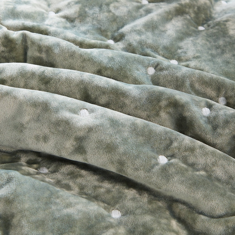 Polyester Velvet Quilt, Cal. King Quilt + 2 Standard Shams, Green