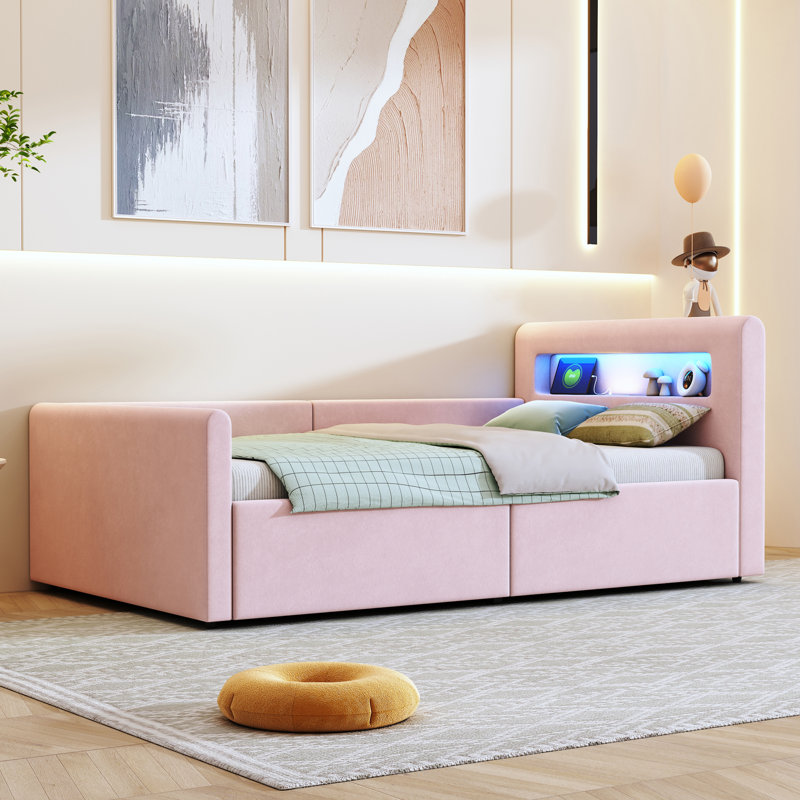 Bed, Pink