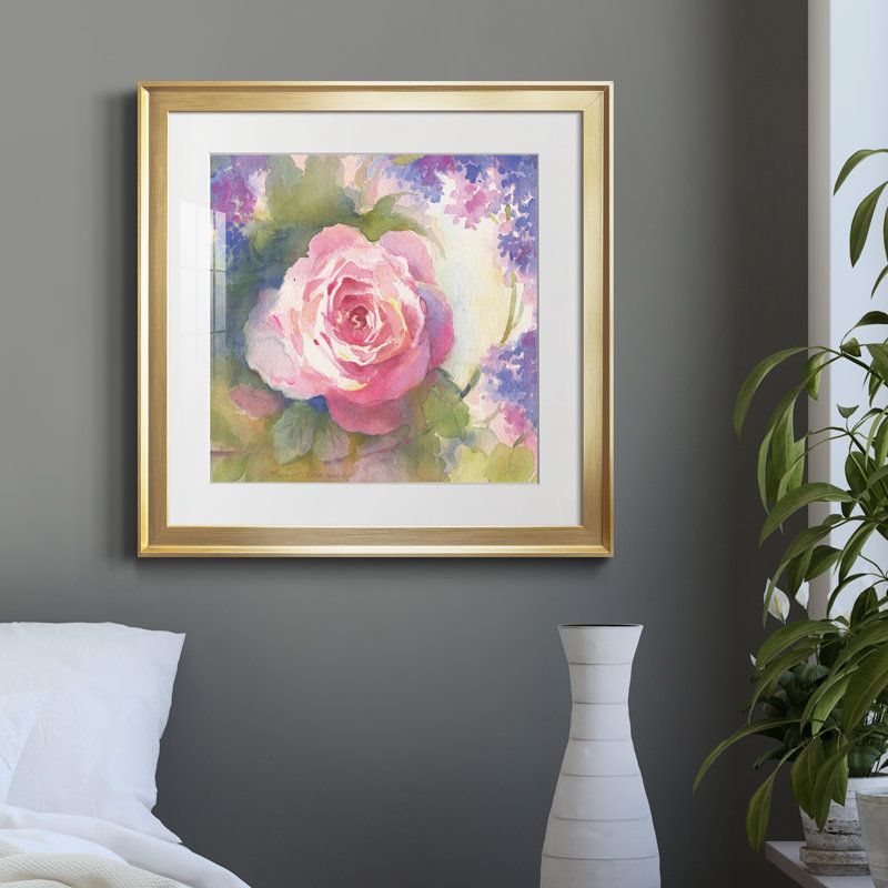 «Margot's Rose IV» par J Paul, reproduction d'art sur papier encadrée, H 34,5 po x l 34,5 po x P 1,5 po, Papier encadré doré