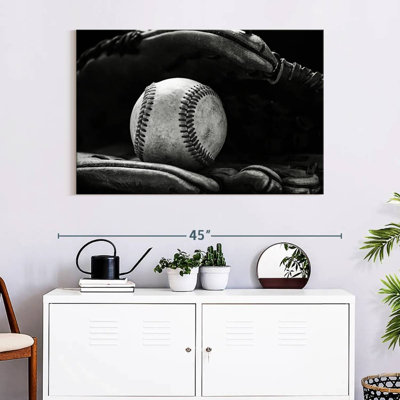 Sireci Glove Holding Baseball