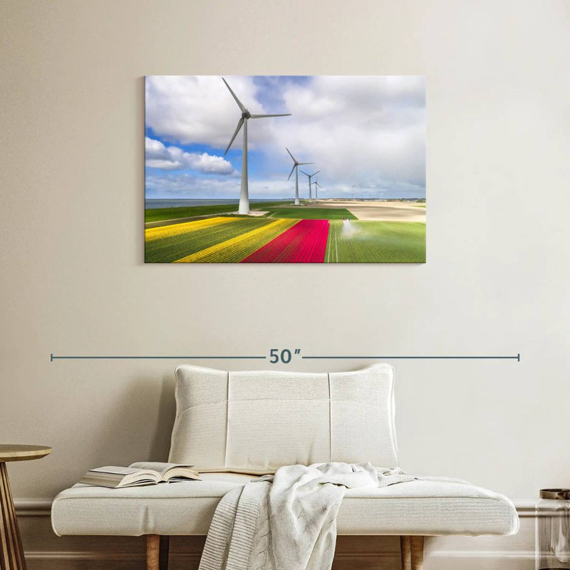 Éoliennes et champs de tulipes Lilie, H 24 po x l 36 po