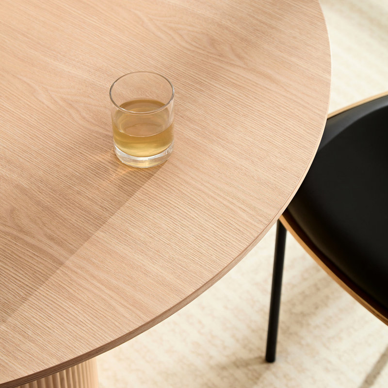 Table Mid-Century moderne - 46,8 pouces Essential