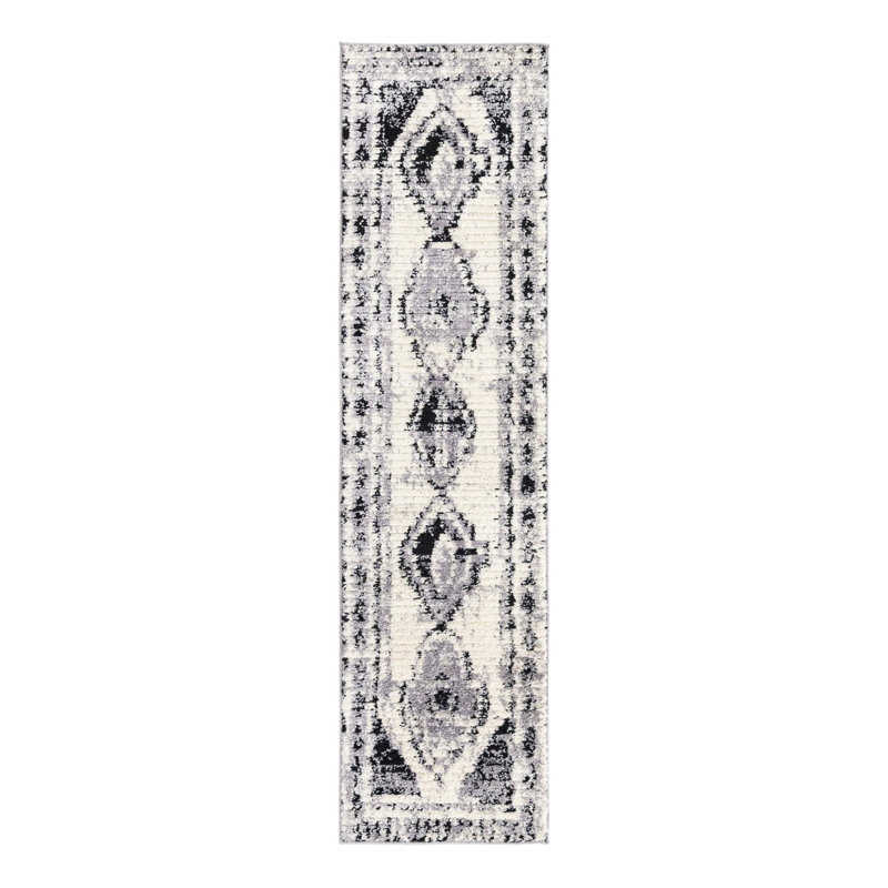 Ithalia Oriental Indoor Rug, Runner 2' x 7'10"