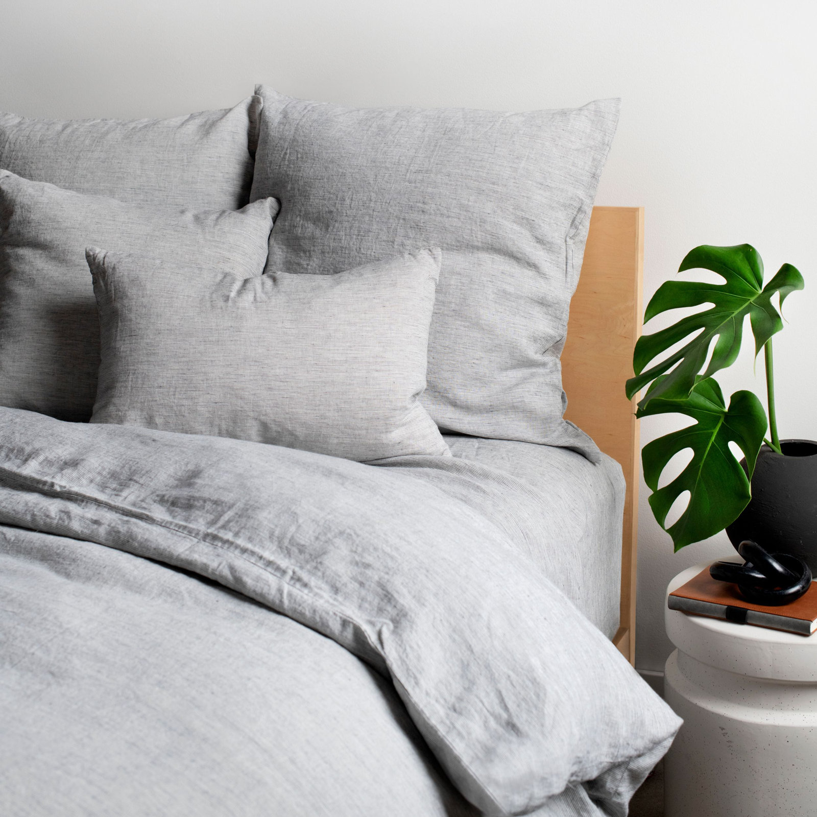 Linen Sheet Set, Full Sheet Set with 2 Pillowcases, Shadow Pinstripe