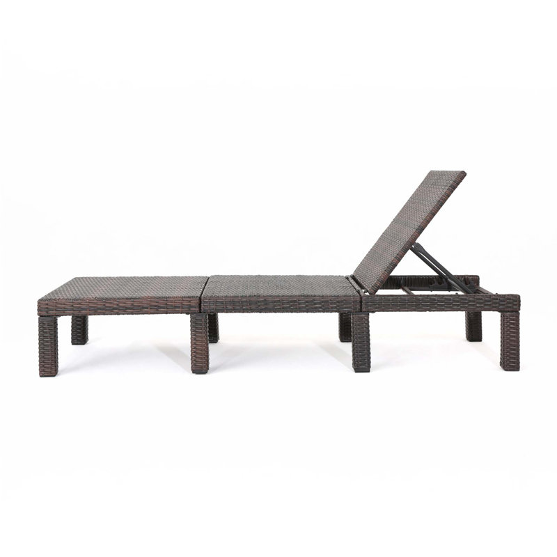 Chaise Lounge