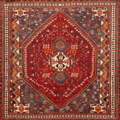 Tapis traditionnel rouge / beige / noir