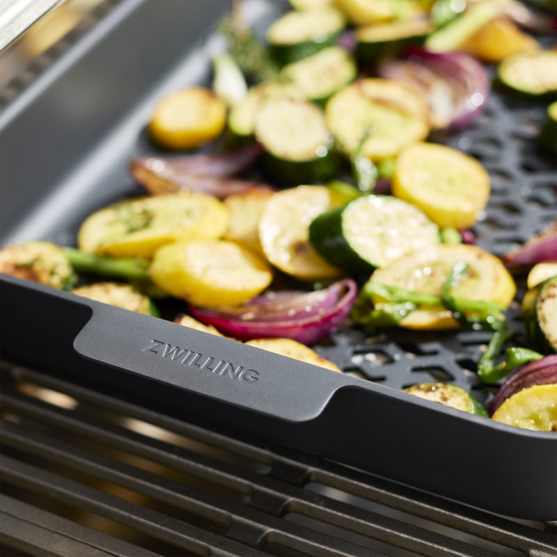 ZWILLING BBQ+ 17-In X 12-In Perforated Carbon Steel Roaster