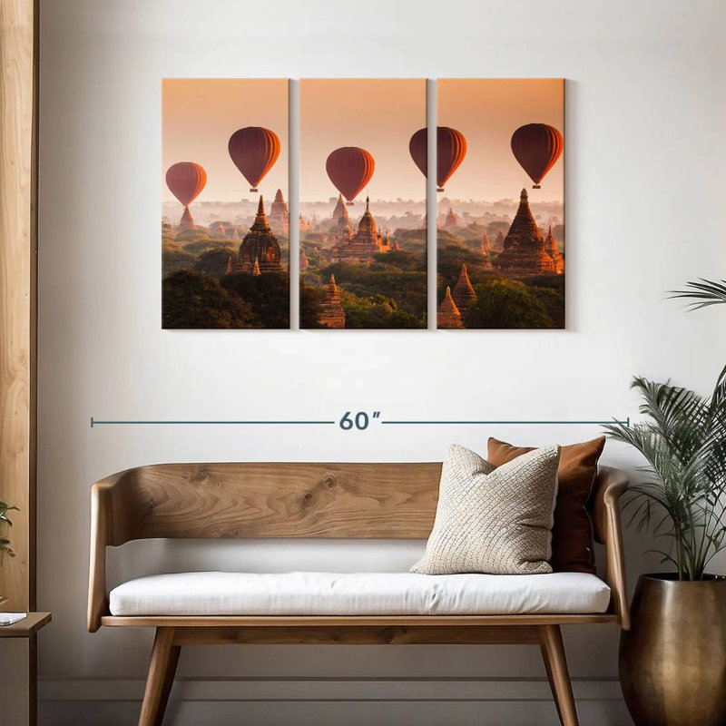 Ballons Mehar au-dessus des tempes de Bagan, H 28 po x l 45 po