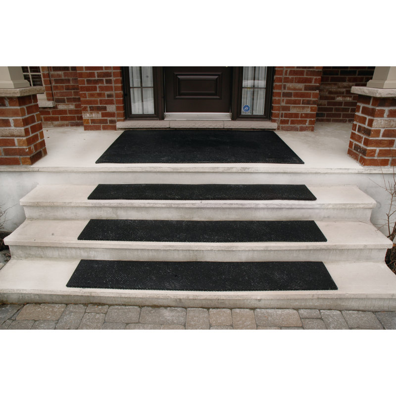 Tapis d'escalier en caoutchouc recyclé noir, Rectangulaire 10 po x 36 po