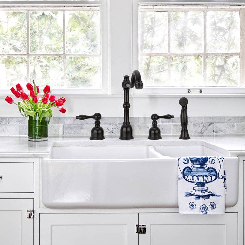 Akicon Kitchen Faucet with Side Spray, Matte Black