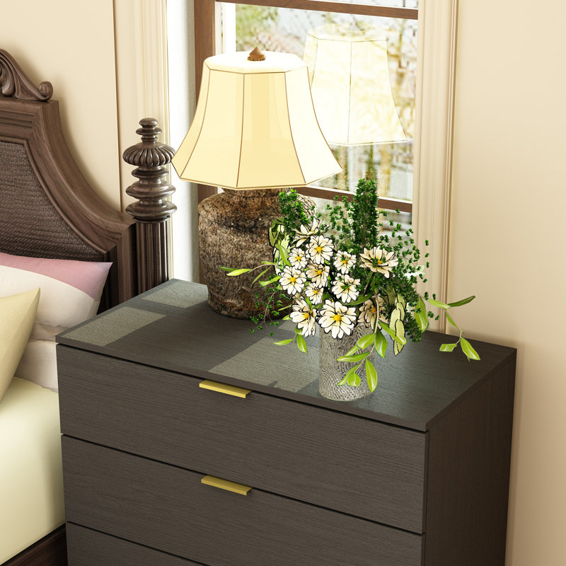 Spurlin 31.5" W 3-Drawer Dresser, Black