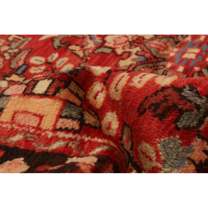 Tapis rouge Anadol 4 pi 6 po x 7 pi 9 po