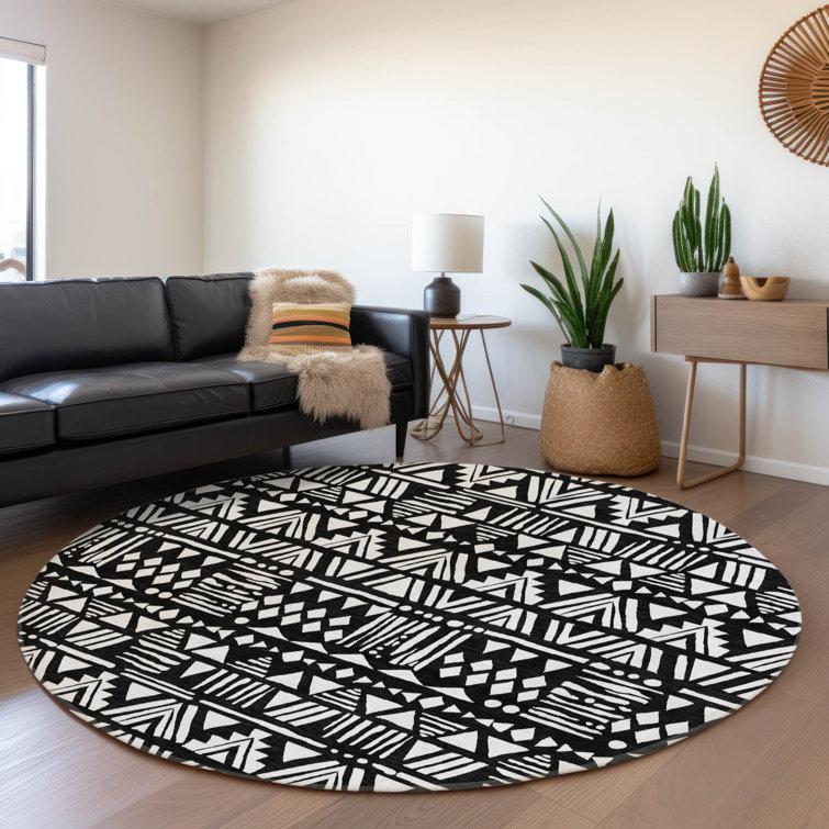 Maliana Washable Southwestern Indoor / Outdoor Rug