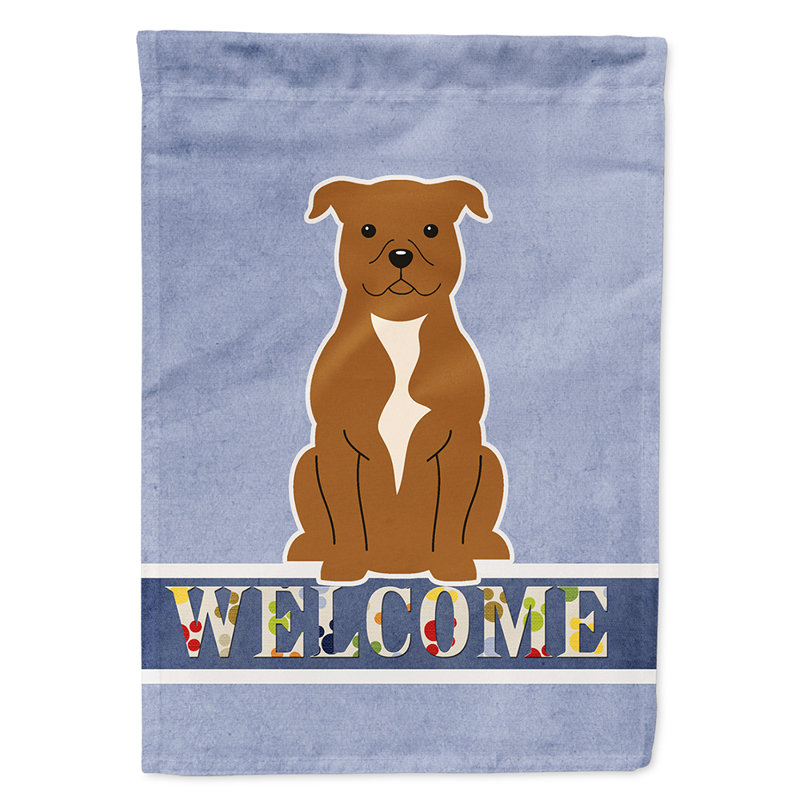Polyester 2 côtés 40 x 28 po welcome drapeau maison, Staffordshire bull terrier brun assis