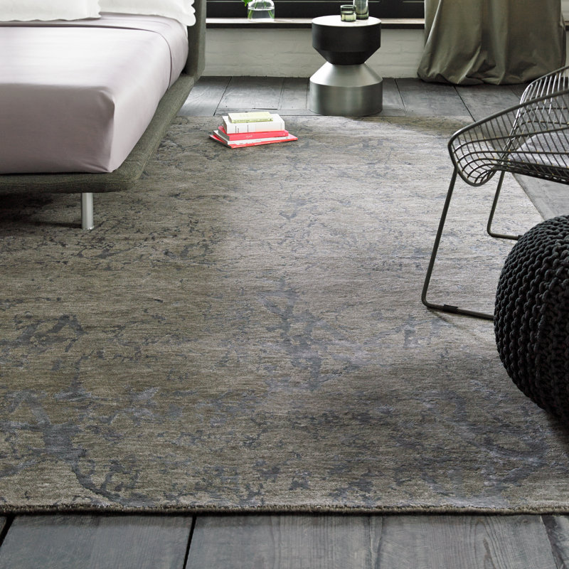 Area Rug in Brown, Rectangle 9' x 12'