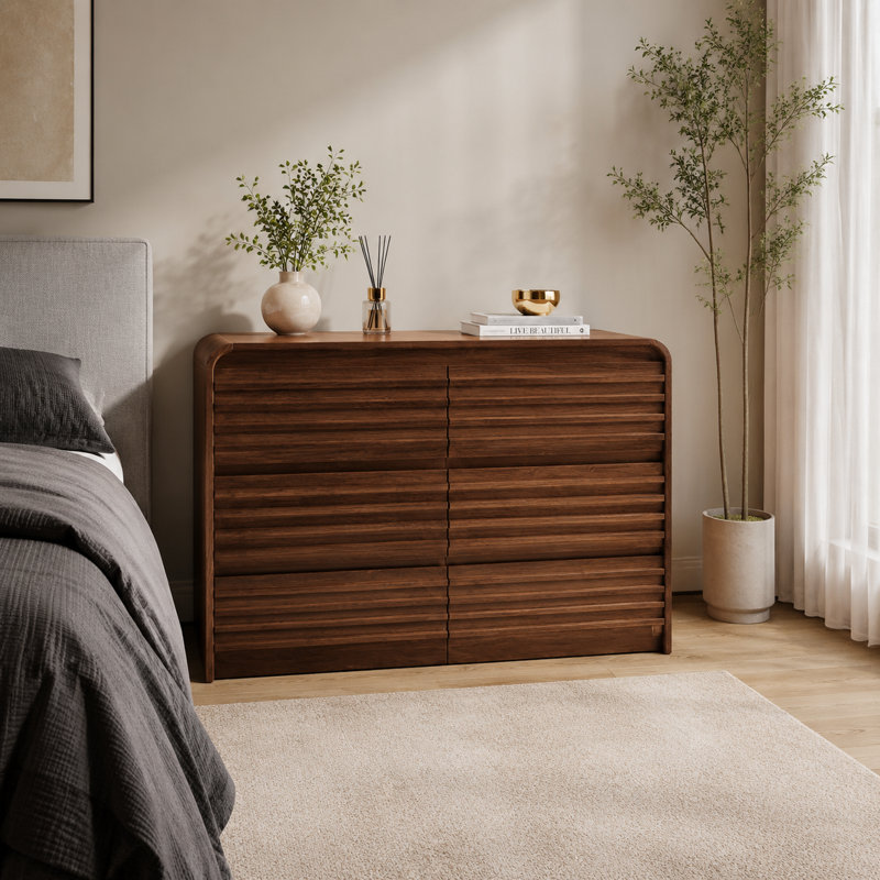 Commode à 6 tiroirs cannelés, l 47,2 po, commode moderne avec profil incurvé pour chambre à coucher, Brown