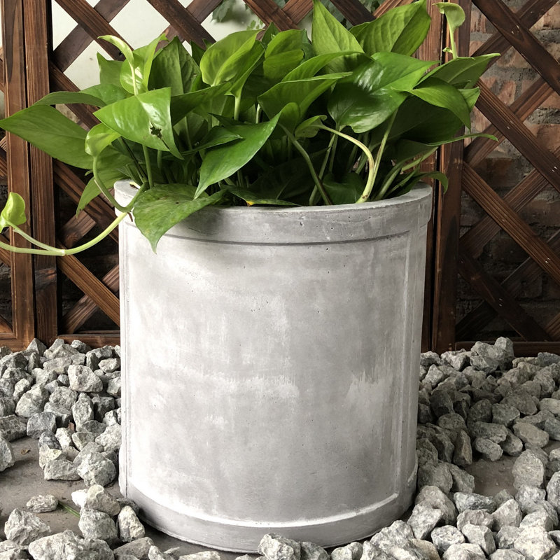 Pot à fleurs en béton George, H 13 po x l 13 po x P 13 po