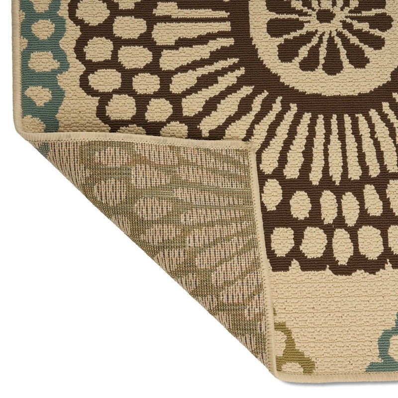 Tapis beige rectangulaire en polypropylène 5 pi 3 po x 7 pi 6 po