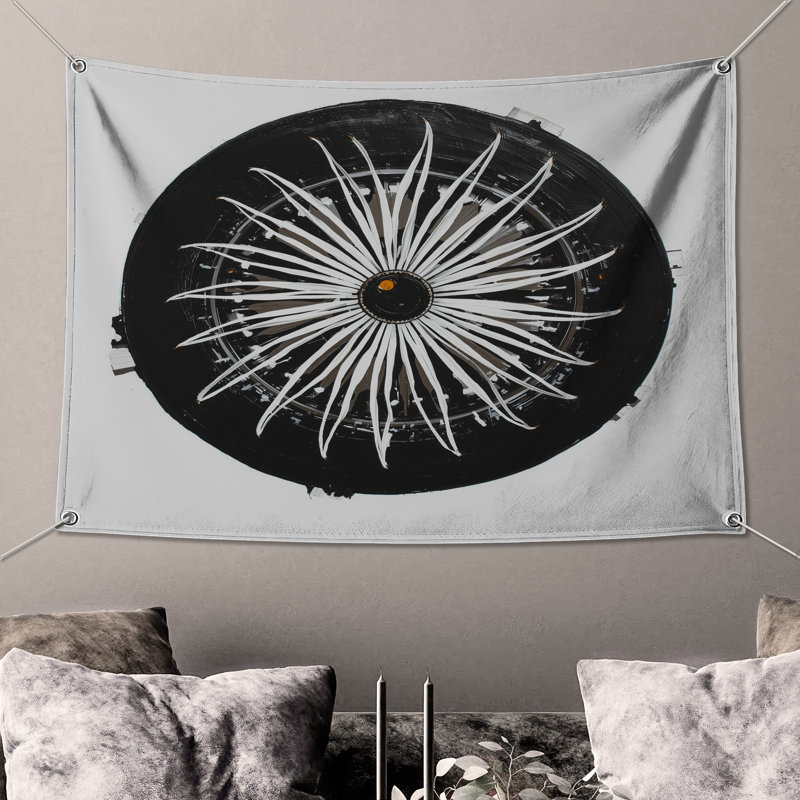 Tapisserie murale abstraite monochrome - Mandala, H 104 po x 88 avec 4 œillets