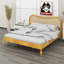 Cadre de lit de style médiéval moderne avec tête de lit courbée en rotin de style scandinave bohémien-133665374