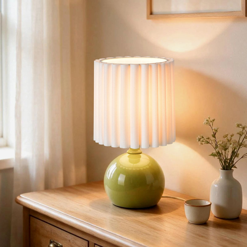 Petite lampe de table moderne 11,2 "avec base en métal et abat-jour en tissu plissé, lampe de chevet pour la chambre à coucher