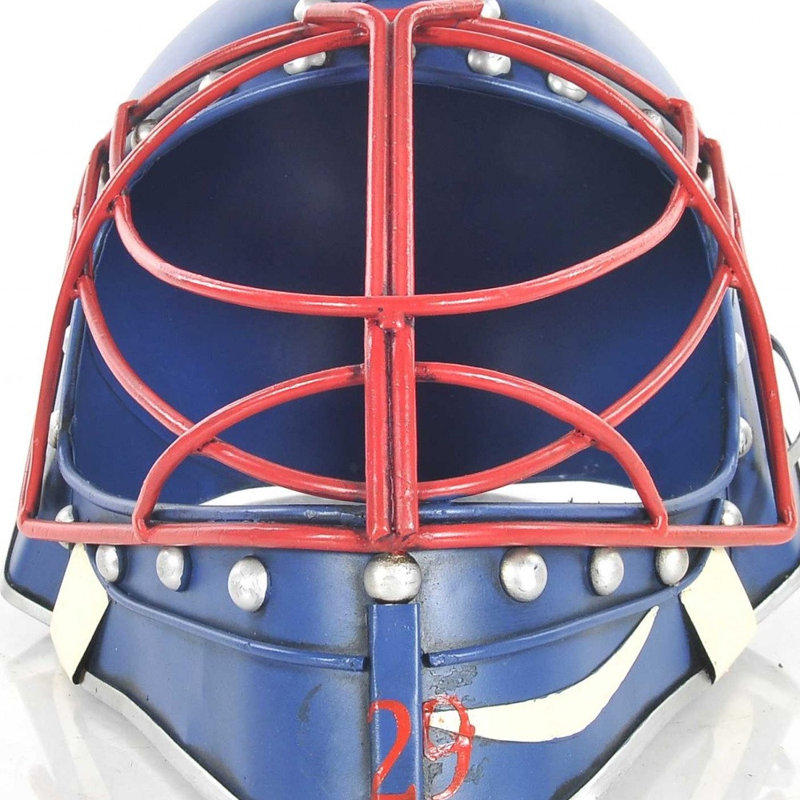 Sculpture de casque baseball Southborough