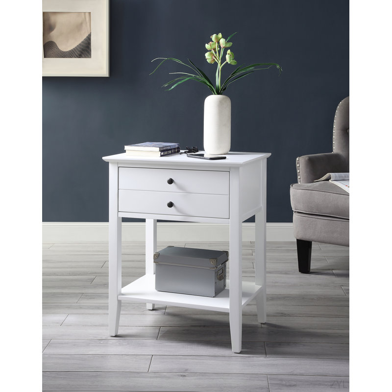 Table d'appoint à finition blanche avec USB