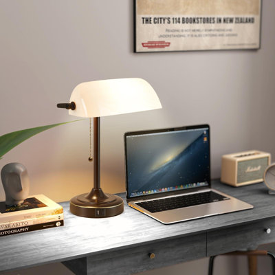 Vintage Desk Lamp Bankers Lamp,Retro Table Lamp With USB & Type C Charging Ports Traditional Pull Chain Switch.(Brown)