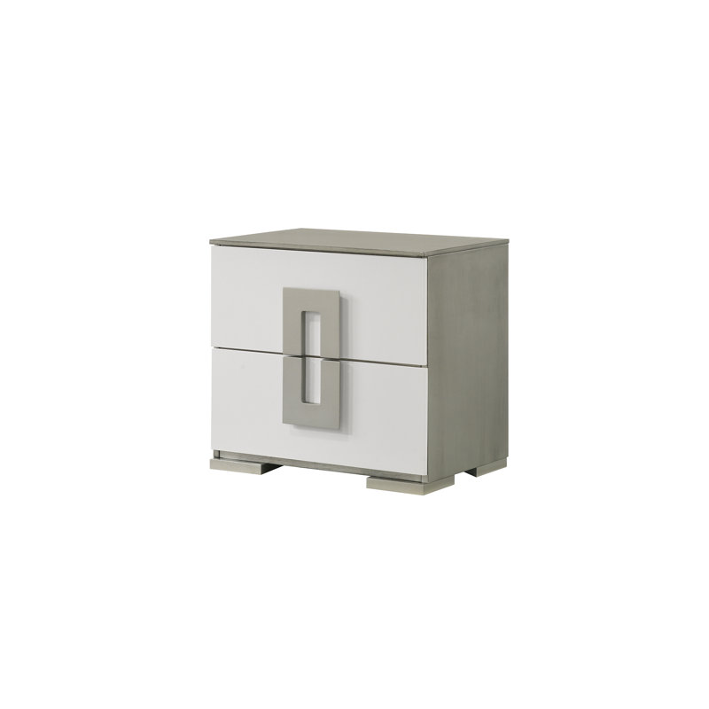 Kyrstyn Nightstand