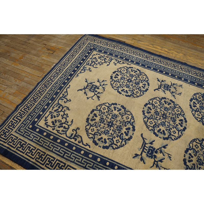 Hand Knotted Wool Oriental Area Rug